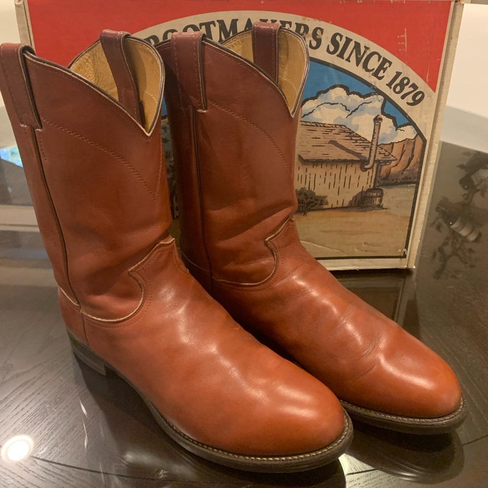 Justin Boots cowboy boot, size 10 1/2 EE, with box